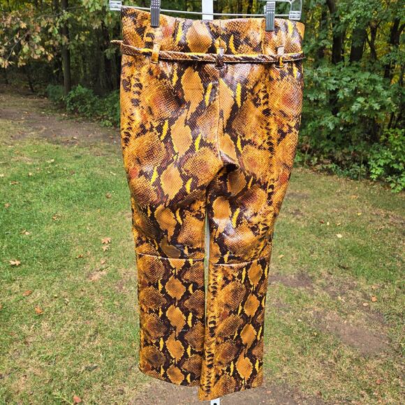 NWT Urban Outfitters Leah Python Pants Gold Black Faux Leather Belted size 0 - Picture 5 of 15